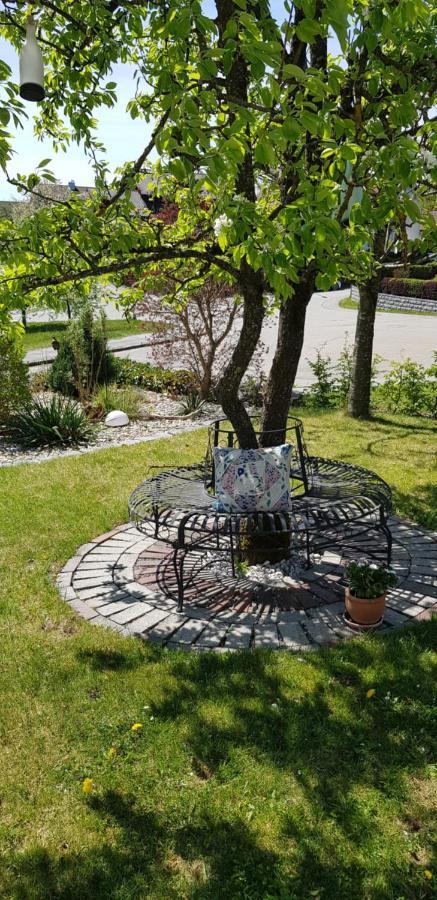 Stilvolles Apartment Romantic Neukirchen vorm Wald Exterior foto