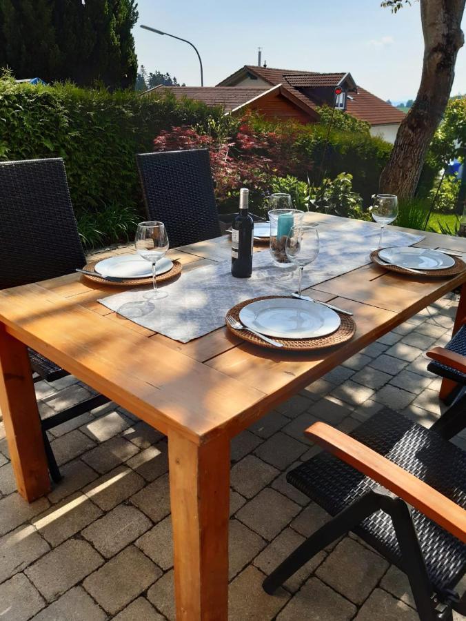 Stilvolles Apartment Romantic Neukirchen vorm Wald Exterior foto